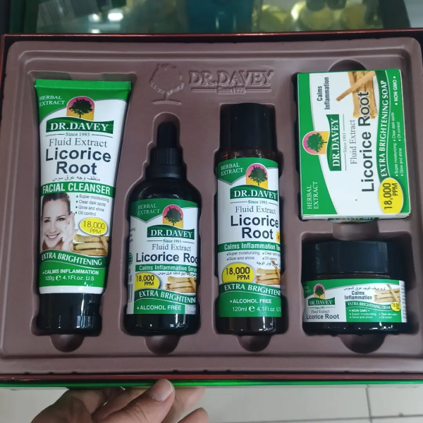 Coffret Soin Éclaircissant à la Racine de Réglisse